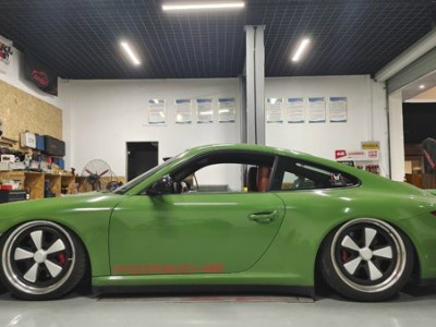 Supercar stance Porsche 911 Airstruts Extremely low stance