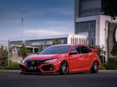 Indonesian Honda Civic RS Airstruts are young and dynamic