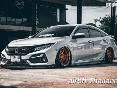 White Honda Civic FC Airstruts the most beautiful low lying