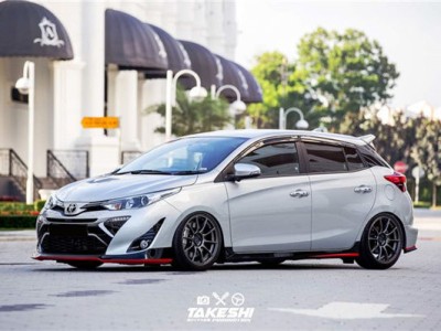 Malaysia Toyota Yaris Air struts small and delicate