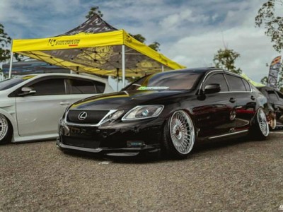 Beyond the self Lexus GS Air struts break through the limit