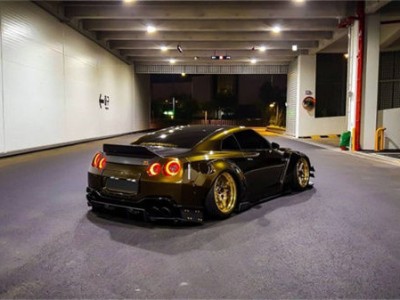 South Korea nissan GTR35 Air struts Generation God of War
