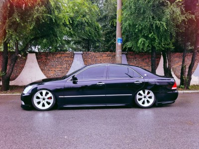 Toyota Crown Air Suspension Modifications